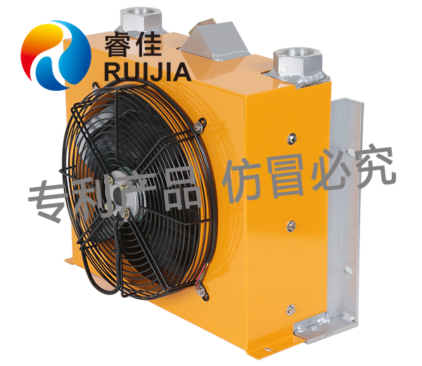 【工程機械】吊車<font color='red'>液壓油冷卻器</font>，還是睿佳冷卻器好！