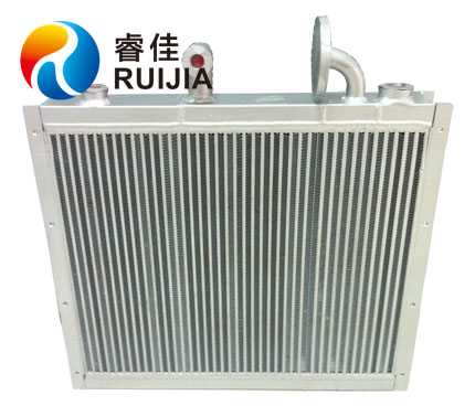 壓縮機(jī)油<font color='red'>冷卻器</font>的訂購(gòu) 要選靠譜的廠家