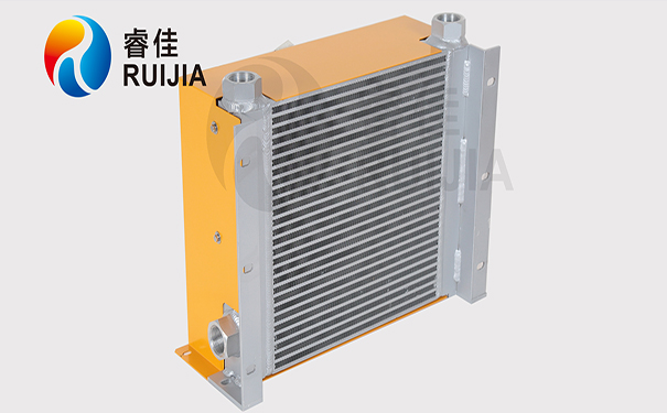 水切割機(jī)風(fēng)冷卻器哪里有？找佛山<font color='red'>睿佳冷卻器</font>！
